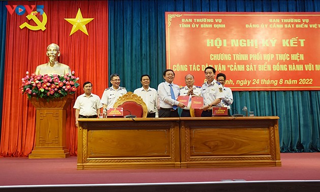 Vietnam Coast Guard pledges to support fishermen in Binh Dinh 