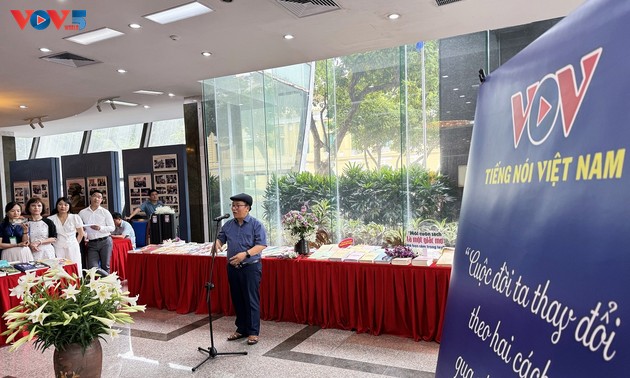 VOV displays books at Hanoi headquarters