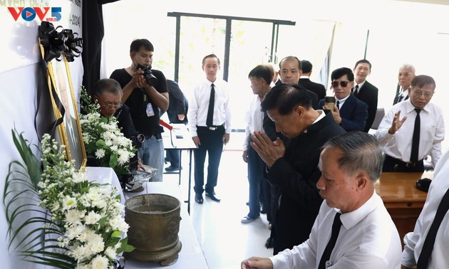 Overseas Vietnamese pay tribute to Party chief Nguyen Phu Trong 