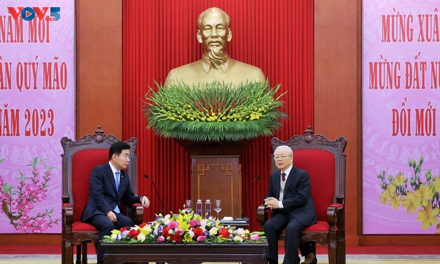 Sekjen KS PKV Nguyen Phu Trong Menerima Ketua Parlemen Republik Korea Kim Jin Pyo