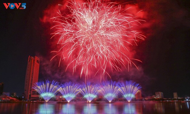 France, Italy enter final of Da Nang Int’l Firework Festival