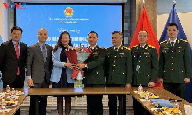 La délégation permanente du Vietnam à l'ONU célèbre la Journée de fondation de l'Armée populaire