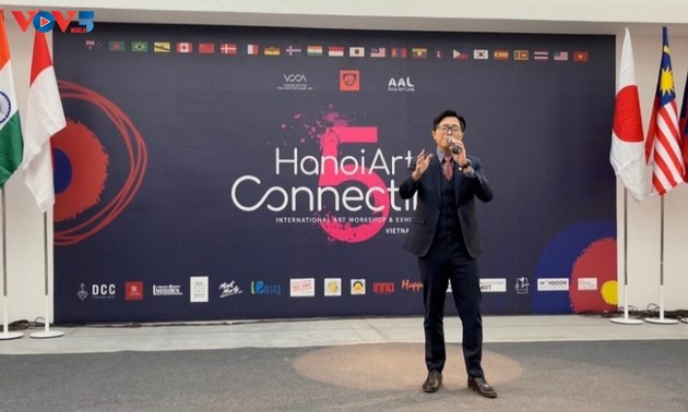 Семинар и международная художественная выставка Hanoi Art Connecting