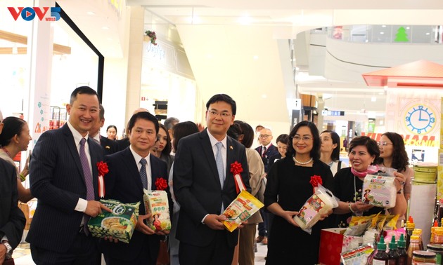 Khai mạc Tuần hàng Việt Nam năm 2024 tại hệ thống siêu thị Aeon, Nhật Bản