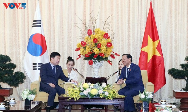HCM City’s leaders receive RoK National Assembly Speaker
