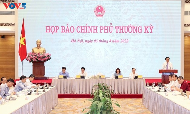 越南政府聚焦9大措施发展经济社会
