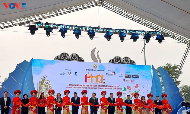 Zahlreiche Aktivitäten bei Pho-Festival 2024 in Nam Dinh