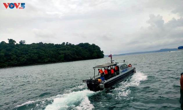 柬埔寨海域发生沉船事故，导致数十人失踪