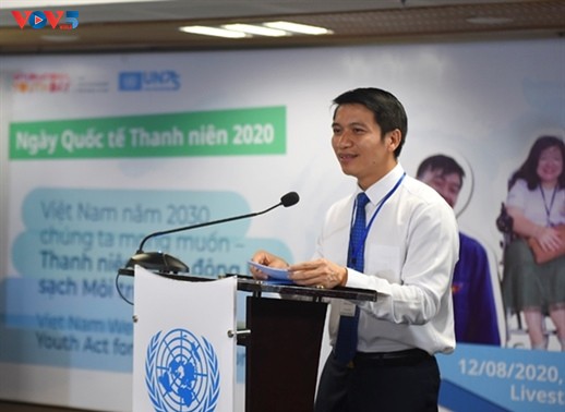 Journée internationale de la jeunesse 2020 : les jeunes Vietnamiens s’engagent à assainir l’environnement