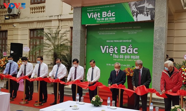Exposition sur le Viêt Bac à Hanoï
