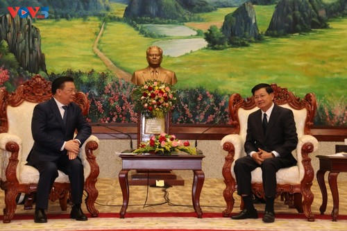 Aprecian la cooperación entre Hanói y Vientián - ảnh 1