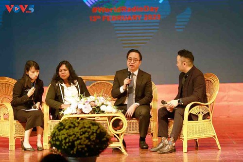 La radio vietnamita acompaña las aspiraciones de paz de la nación y la humanidad - ảnh 2