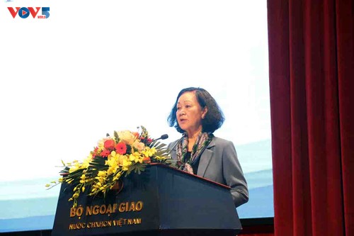 Lanzan libro del Secretario General del PCV sobre la diplomacia vietnamita en la nueva situación - ảnh 2