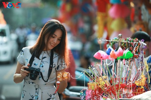 Un paseo por la calle de Hang Ma durante el Festival del Medio Otoño - ảnh 9