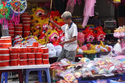 Un paseo por la calle de Hang Ma durante el Festival del Medio Otoño - ảnh 2