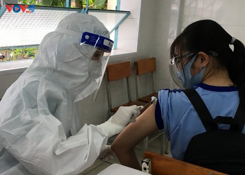 Hô Chi Minh-ville se prépare à vacciner près de 900.000 enfants de 5 à 12 ans - ảnh 1