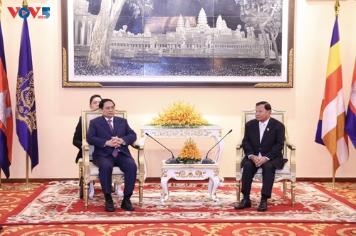 PM Pham Minh Chinh Temui Ketua Majelis Tinggi Kamboja, Say Chhum  - ảnh 1