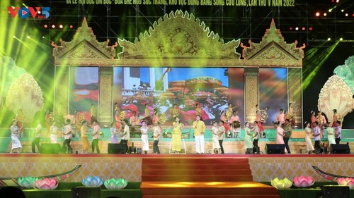 Pembukaan Festival Budaya, Olahraga, dan Pariwisata Warga Khmer Daerah Nam Bo - ảnh 1