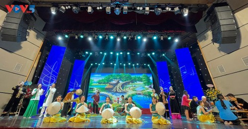 Art competition commemorates VOV’s 77 years  - ảnh 1
