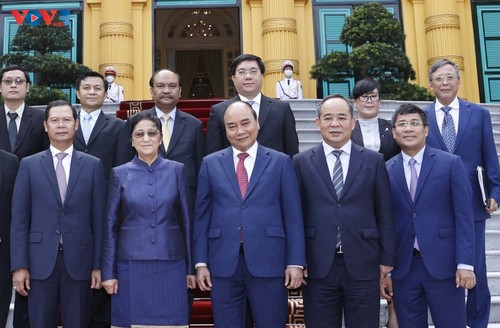 Viet Nam dan Laos Perkuat Kerja Sama Bilateral dan Saling Dukung di Forum-Forum Internasional - ảnh 2
