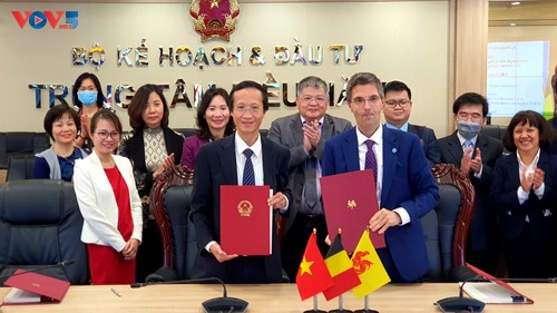 Le Vietnam et Wallonie-Bruxelles main dans la main pour la période 2022-2024 - ảnh 4