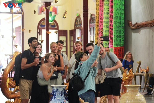 年初4か月間、ベトナムを訪れた外国人観光客が急増 - ảnh 1