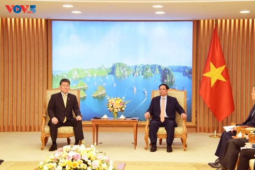 Premierminister Pham Minh Chinh empfängt Japans Justizminister Furukawa Yoshihisa - ảnh 1