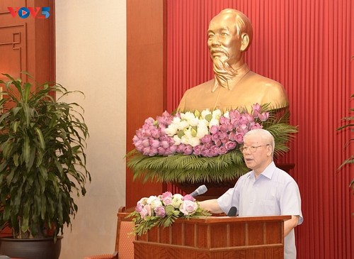 KPV-Generalsekretär Nguyen Phu Trong trifft Vertreter der verdienstvollen Menschen - ảnh 1