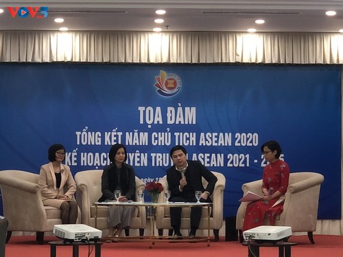 Simposium Pers Evaluasi Tahun Keketuaan ASEAN dan Rencana Sosialisasi ASEAN 2021-2025 - ảnh 1