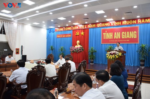 Thủ tướng Phạm Minh Chính làm việc với Ban Thường vụ Tỉnh ủy An Giang - ảnh 2
