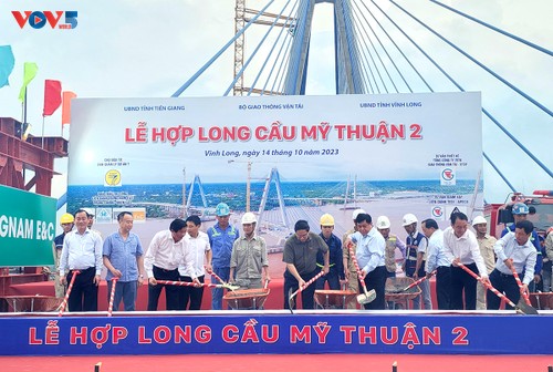 Thủ tướng Phạm Minh Chính dự Lễ hợp long cầu Mỹ Thuận 2 - ảnh 1