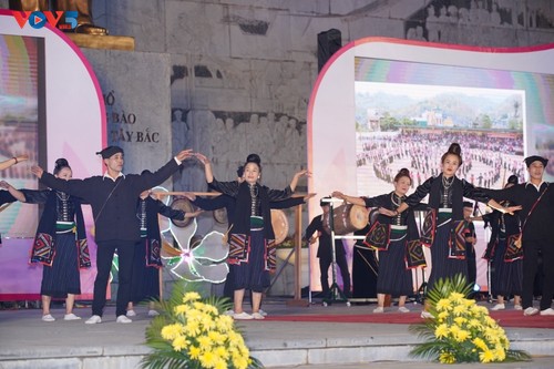 Son La honors UNESCO-recognized Xoe dance of Thai ethnic minority  - ảnh 2