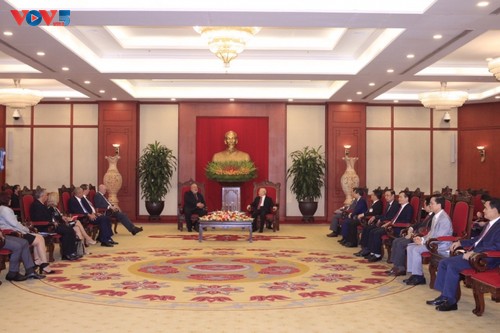 Party leader says Vietnam will always accompany Cuba in national construction and development - ảnh 2