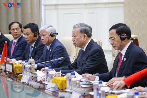 President To Lam holds talks with Cambodian Prime Minister Hun Manet - ảnh 2