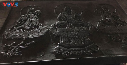 Chiêm ngưỡng mộc bản kinh Phật bằng gỗ thị cổ nhất thế giới ở chùa Bổ Đà  - ảnh 9