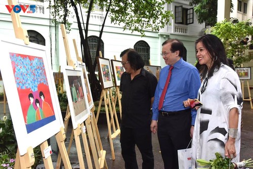 Triển lãm tranh của họa sĩ đương đại Việt vẽ trong mùa cách ly - ảnh 7