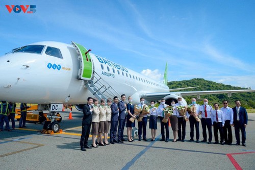 Khai trương 3 đường bay thẳng, Bamboo Airways tặng 1 tỷ đồng tiền mặt hỗ trợ hộ nghèo Côn Đảo - ảnh 8