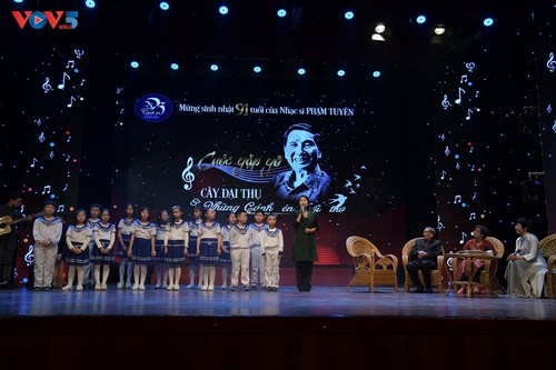 Honran la obra del músico Pham Tuyen - ảnh 1