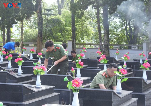 Vietnam vela por el permanente cumplimiento de la política de gratitud hacia personas con méritos revolucionarios - ảnh 3