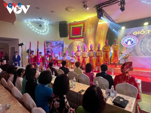 Việt kiều tại Séc long trọng tổ chức Lễ hội Giỗ tổ Hùng Vương 2022 - ảnh 5