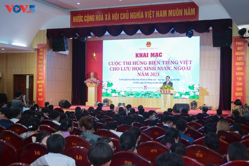 Lần đầu tiên tổ chức cuộc thi hùng biện tiếng Việt dành cho lưu học sinh tại Việt Nam - ảnh 1