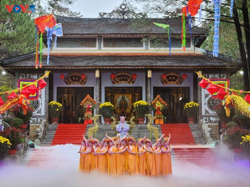 Открылся фестиваль храма Хуенчан - ảnh 2