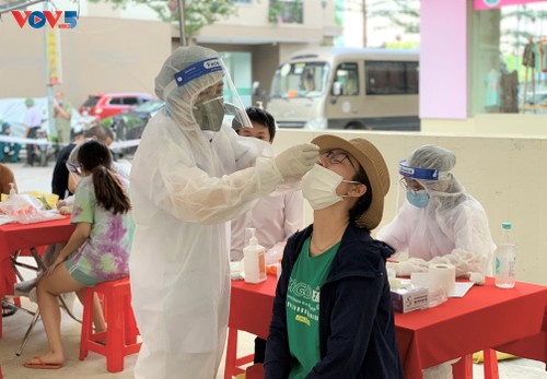 За последние сутки во Вьетнаме выявлено более 11 тысяч новых случаев заражения коронавирусом - ảnh 1