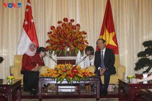 Tổng thống Singapore đến Thành phố Hồ Chí Minh - ảnh 1