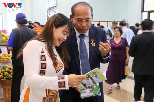 Gặp gỡ hữu nghị nhân dân Việt Nam – Campuchia: Từ trái tim đến trái tim - ảnh 3