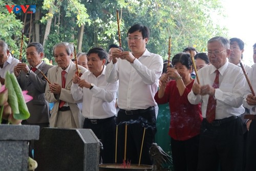 Tổ chức lễ giỗ lần thứ 93 cụ Phó bảng Nguyễn Sinh Sắc, thân sinh Chủ tịch Hồ Chí Minh - ảnh 1