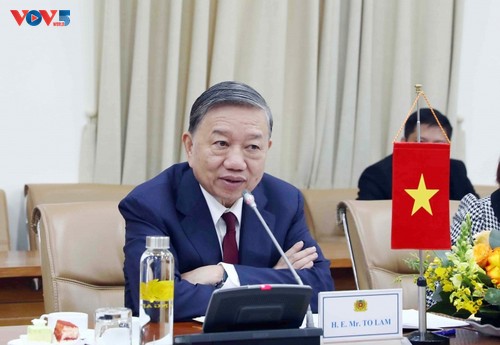Thúc đẩy hợp tác kinh tế - thương mại, quốc phòng - an ninh Việt Nam - Hoa Kỳ - ảnh 1