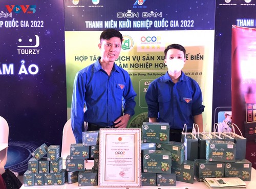 Efectúan en Hanói foro de emprendimiento juvenil de Vietnam 2022 - ảnh 1