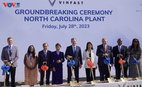 VinFast breaks ground on 4 billion USD North Carolina EV plant  ​ - ảnh 1