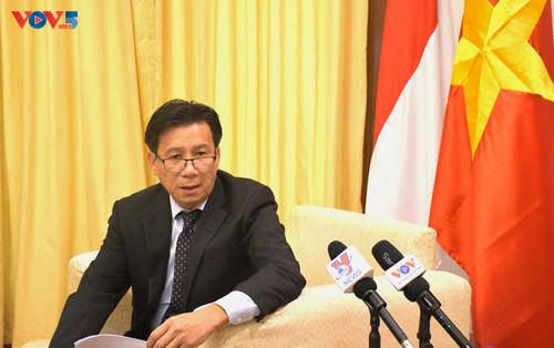 Destacan significado de la visita a Indonesia del presidente vietnamita para la asociación bilateral - ảnh 1